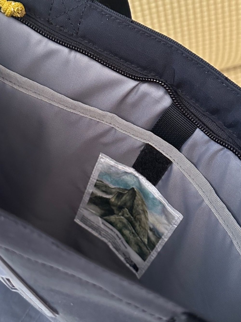 THE NORTH FACE Berkeley Tote Pack - Picture 3 of 5